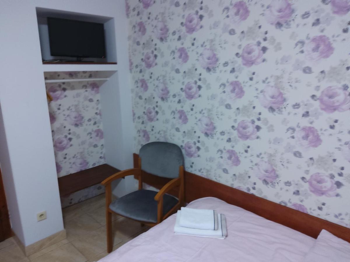 Pokoje Goscinne Sobieszow Jelenia Góra Exterior foto